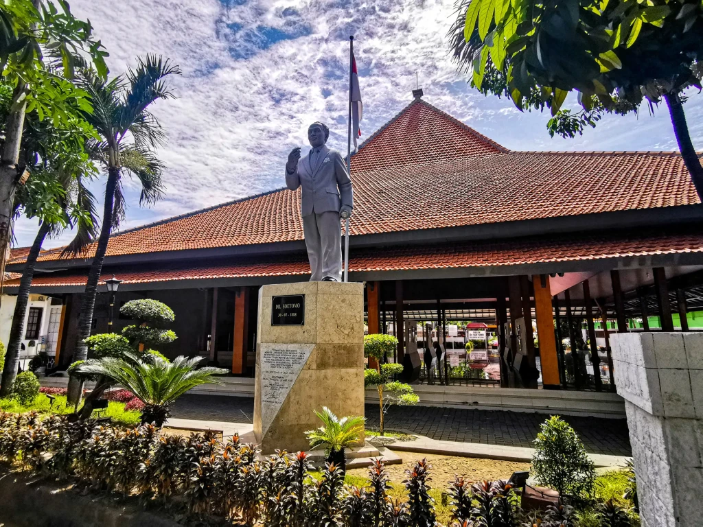 dr. sutomo surabaya