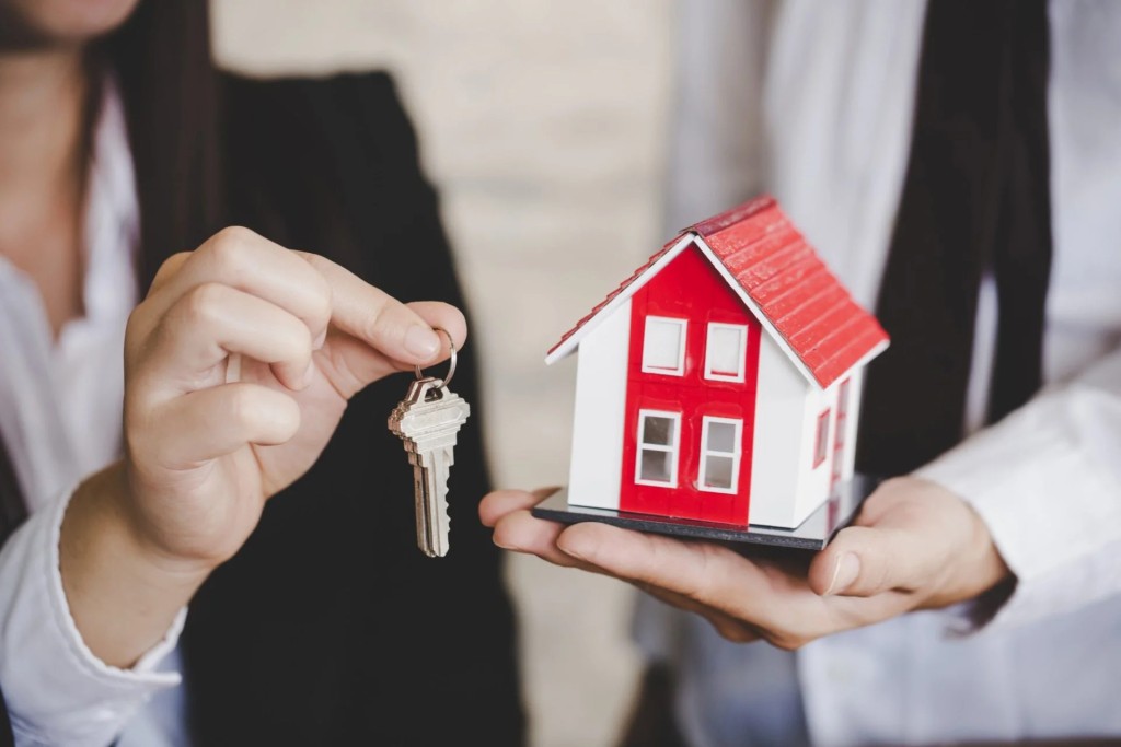Hal Yang Harus Diperhatikan Saat Jual Beli Rumah Baru