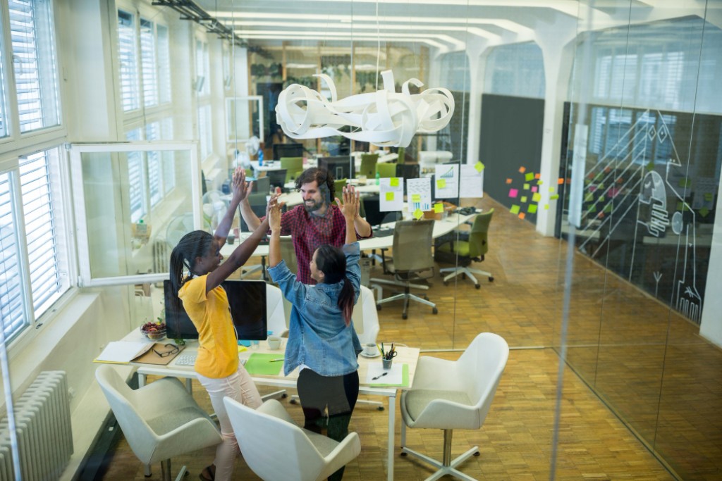 Sulap Rumah Biasa Di Jakarta Jadi Coworking Space Modern