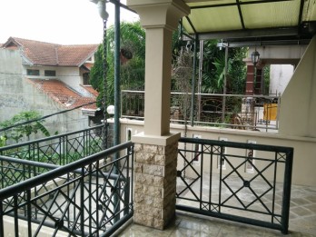 DIJUAL RUMAH DI JL SOEKARNO HATTA