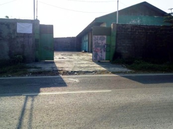 Dijual Gudang di Raya Ampeldento Pakis