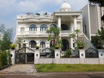 Dijual Rumah Mewah Villa Puncak Tidar Malang