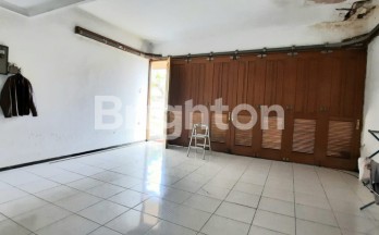 Rumah Mewah 2 lantai di Wilis Indah Malang