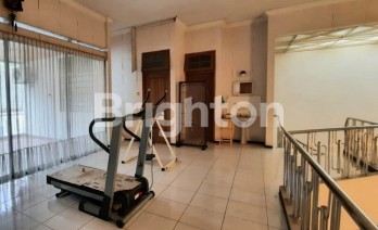 Rumah Mewah 2 lantai di Wilis Indah Malang