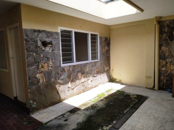 Rumah Siap Huni di MT Haryono Dinoyo