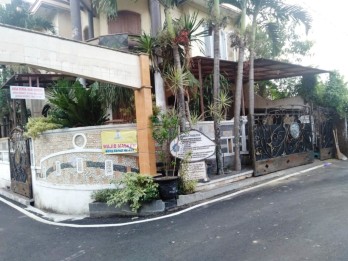 Rumah 3 Lantai Jl Ontoseno Blimbing Dijual di Malang