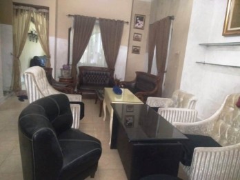 Rumah 3 Lantai Jl Ontoseno Blimbing Dijual di Malang