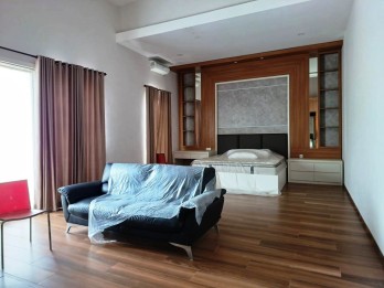 Rumah Dijual di Jl Raya Greenwood Golf Araya