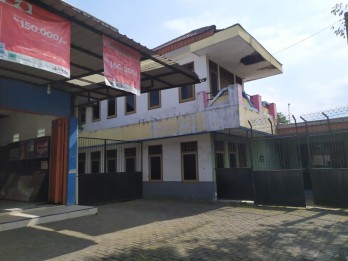 Toko dan Gudang di Jl Raya Krebet Bululawang
