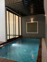VILLA DENGAN PRIVATE POOL