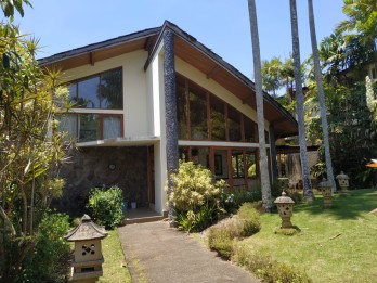 Villa Klub Bunga Batu