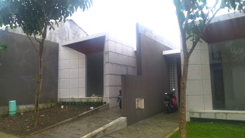 The Misty | Villa Baru Developer di Habitat, KingsPark 8