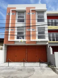 Ruko Disewakan 3,5 Lantai di Jl Veteran Tangerang