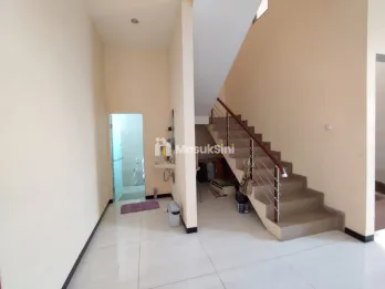 Rumah Dijual di Raya Graha Golf Araya Malang