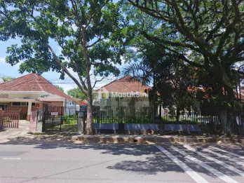 Rumah Strategis Dijual di Jl Bromo Malang
