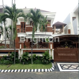RUMAH MEWAH DAN MEGAH DI DIENG MALANG