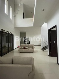 RUMAH MODERN 2 LANTAI