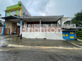 Rumah & Tempat Usaha 2 lantai Poros Jalan Lawang