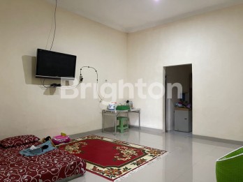 Rumah & Tempat Usaha 2 lantai Poros Jalan Lawang