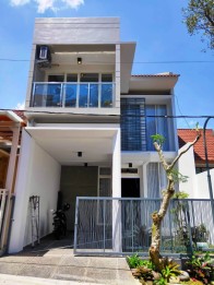 Rumah Full Furnished di Riverview Puncak Dieng