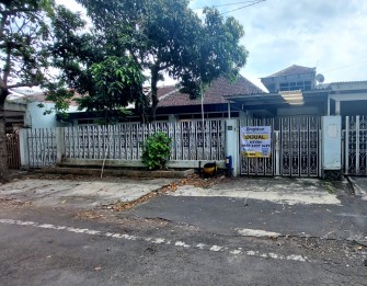 RUMAH LUAS STRATEGIS SIAP HUNI DI TENGAH KOTA