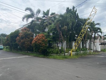 Dijual Rumah Mewah Hook di Tidar Malang