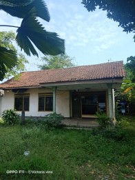 Rumah Poros Jalan Raya di Kebonwaris pandaan