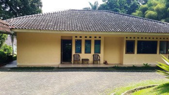 Villa Eljusna Dijual di Cisarua Bogor