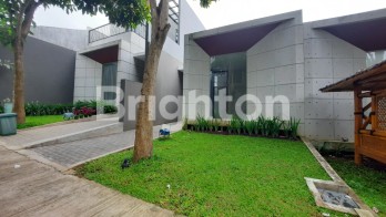 Villa Rumah Aesthetic Siap Huni Batu