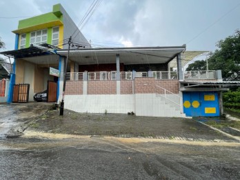 Rumah & Tempat Usaha 2 lantai Poros Jalan Lawang