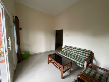 Rumah & Tempat Usaha 2 lantai Poros Jalan Lawang