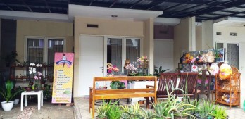 Rumah Dijual di Perumahan D'Premier Penarukan
