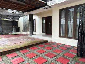 Rumah Mewah 2 Lantai Full Furnished di Gianyar Bali