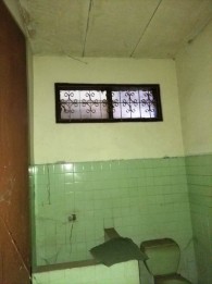 Rumah Hitung Tanah di Jl Kencana Sari Barat Surabaya