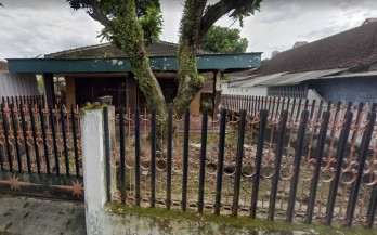 Rumah hitung tanah belakang hotel santika