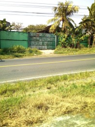Gudang Strategis Poros Jalan Raya Paciran Lamongan