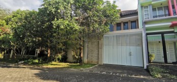 Rumah Mewah Di Kawasan Elit Araya New Indie
