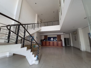 JUAL Ruko Strategis 2 Lantai Eks Kantor Bank di Krian, Sidoarjo.