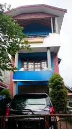 Ruko 3 Lantai Dijual Jl Letjen Sutoyo Blimbing