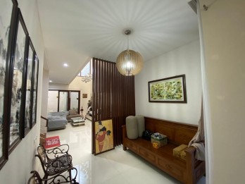 Rumah 2 Lantai Full Furnished di Ixora Araya Malang
