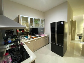 Rumah 2 Lantai Full Furnished di Ixora Araya Malang