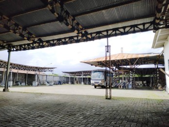 Rumah 2 Lantai Hitung Tanah di Jl Ir Soekarno Kota Batu