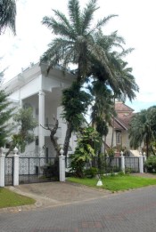 Luxury house