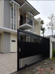 Rumah 2Lt model minimalis
