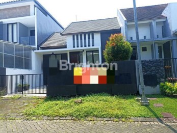 Rumah siap huni di Araya malang