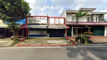 Toko Strategis di Jl Gajah Mada Wlingi Blitar