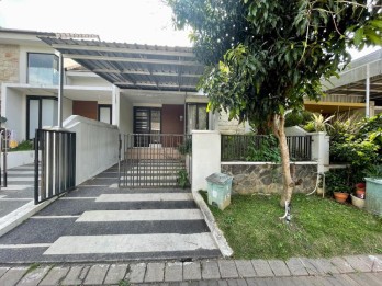 PERUM MINIMALIS MODERN ONE GATE SYSTEM DI