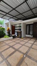 Rumah 2 Lantai Full Furnished di Greenland Tidar