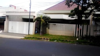 Rumah Mewah Strategis Puncak Mandala Tidar