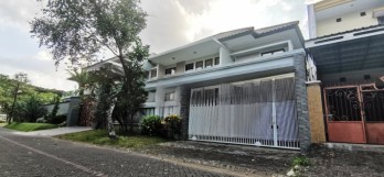 Rumah Mewah di kawasan Elit Araya Plasa Golf